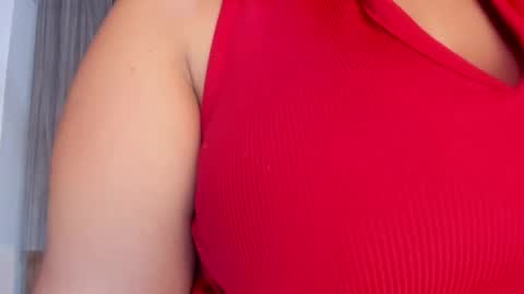 Snapshot of valerymeyerr chatting on May 27, 11:40 am valerymeyerr online show from May 27, 11:40 am
