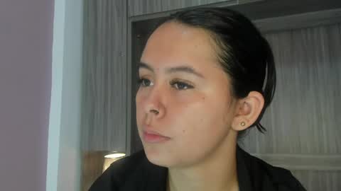 Snapshot of valerymeyerr chatting on June 1, 11:45 am valerymeyerr online show from June 1, 11:45 am