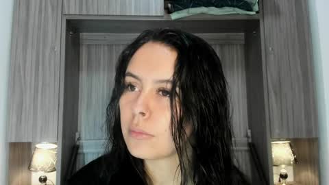 Snapshot of valerymeyerr chatting on June 3, 11:35 am valerymeyerr online show from June 3, 11:35 am