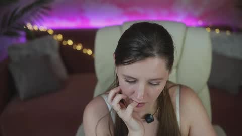 V A L E R Y  M U R online show from April 3, 11:36 pm