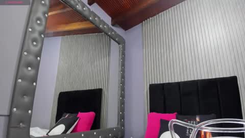 valery online show from February 10, 8:46 pm