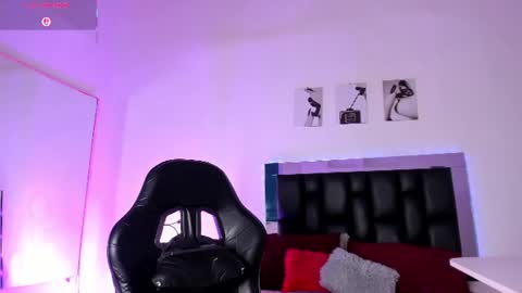 Snapshot of valeryts1 chatting on July 17, 6:35 pm ValeryTs1 online show from July 17, 6:35 pm