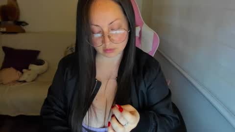 My name is Valery... Nice to meet you  thumb up me please its important online show from September 16, 12:33 am