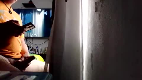 valetv2222 online show from November 8, 4:51 pm