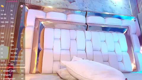 Valkiria moore  online show from February 28, 10:50 pm