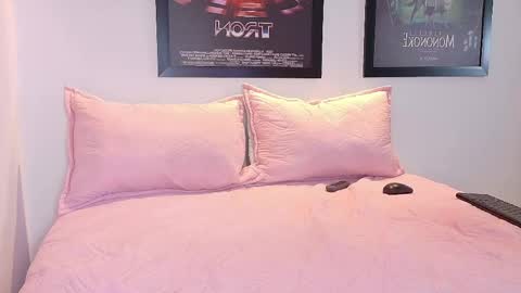 Valkiria moore  online show from April 23, 10:56 pm