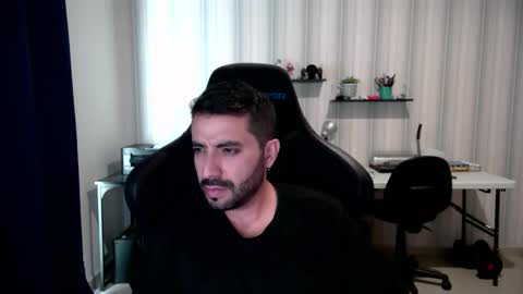 Roberto Carlos online show from October 20, 9:04 pm