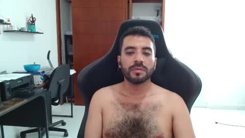 Snapshot of vallartamexi chatting on July 5, 9:22 pm Roberto Carlos online show from July 5, 9:22 pm