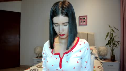 Snapshot of vallejo_macarena chatting on December 7, 2:09 am Macarena online show from December 7, 2:09 am