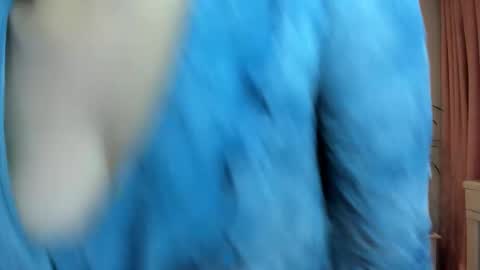 Snapshot of vallejo_macarena chatting on September 14, 4:00 am Macarena online show from September 14, 4:00 am