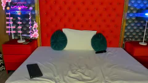 Valerie Val V online show from March 4, 8:24 am