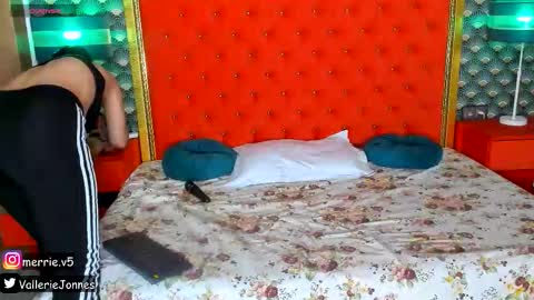 Valerie Val V online show from February 24, 11:58 pm