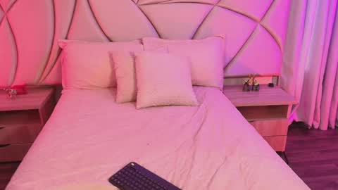 Vallery online show from April 13, 1:16 pm