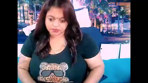 indianvalvet priya is back online show from February 12, 6:40 am