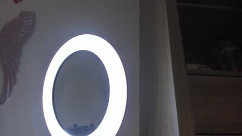 Vallolet Peach  online show from January 14, 12:03 pm