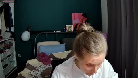Little Devil online show from May 4, 3:19 pm