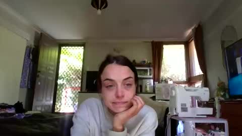 ValvettGreen online show from October 28, 12:14 am