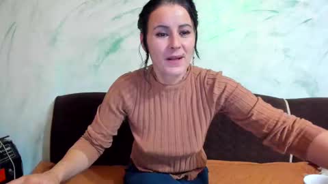 valentina online show from March 1, 8:02 am