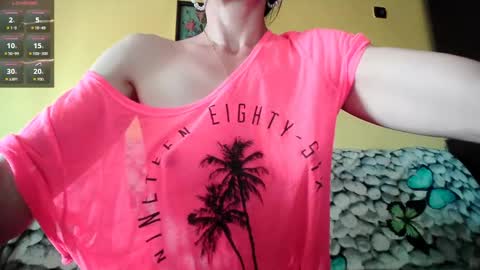 Snapshot of valysexybarbie chatting on June 5, 7:47 am valentina online show from June 5, 7:47 am