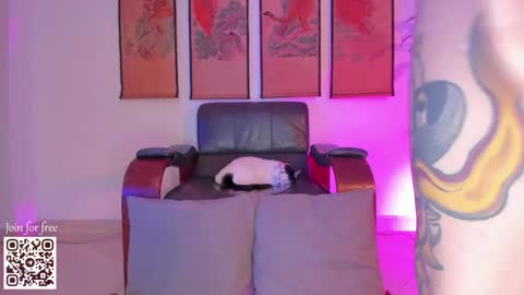      online show from December 1, 7:58 pm