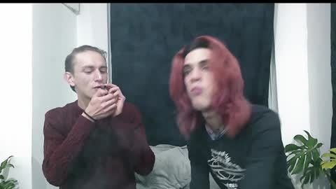 Snapshot of vamp_noah chatting on December 4, 3:04 am Vamp Noah and Dan online show from December 4, 3:04 am