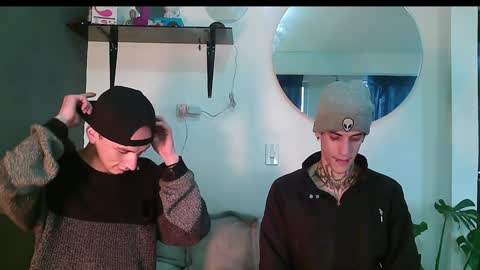 Snapshot of vamp_noah chatting on January 30, 9:04 pm Vamp Noah and Dan online show from January 30, 9:04 pm