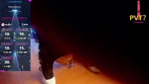 Snapshot of vampirella_crazy chatting on December 7, 5:48 am Valeria online show from December 7, 5:48 am