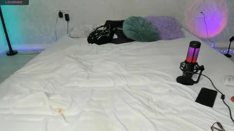 Vamppire Girl   online show from September 29, 12:10 pm