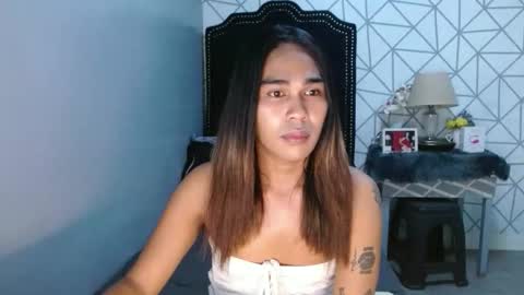 Snapshot of vampy_ebony_laxine chatting on January 19, 9:24 am vampy_ebony_laxine online show from January 19, 9:24 am