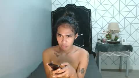 Snapshot of vampy_ebony_laxine chatting on May 16, 10:36 am vampy_ebony_laxine online show from May 16, 10:36 am