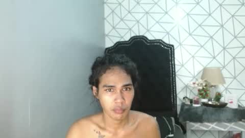 Snapshot of vampy_ebony_laxine chatting on May 16, 11:36 pm vampy_ebony_laxine online show from May 16, 11:36 pm