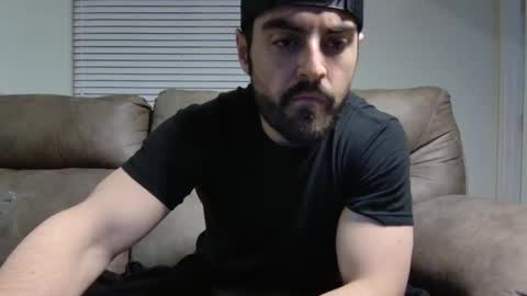 Snapshot of vampz888 chatting on November 30, 12:25 am HUNG LATINO 888 bigcock fit athletic latino online show from November 30, 12:25 am