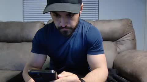 Snapshot of vampz888 chatting on December 1, 12:37 am HUNG LATINO 888 bigcock fit athletic latino online show from December 1, 12:37 am