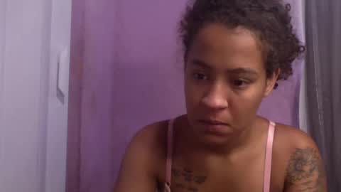 Snapshot of van_priva chatting on February 20, 2:02 pm van_priva online show from February 20, 2:02 pm