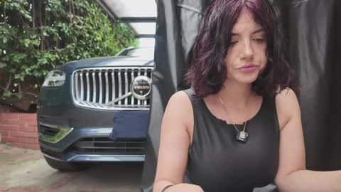 vanessa online show from November 27, 5:59 pm