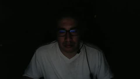 Snapshot of vancoserx111 chatting on May 20, 2:40 am vancoserx111 online show from May 20, 2:40 am
