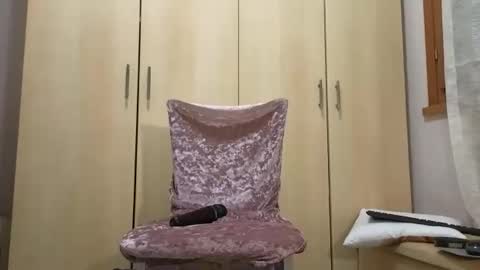 Snapshot of vanda26 chatting on February 7, 5:41 am Vanda online show from February 7, 5:41 am