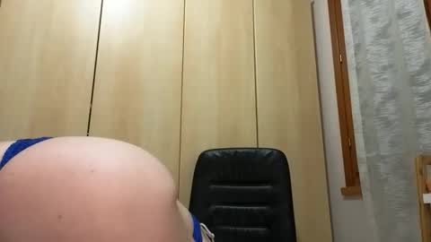 Snapshot of vanda26 chatting on September 24, 5:22 am Vanda online show from September 24, 5:22 am