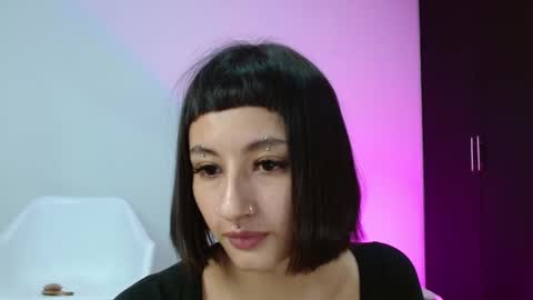 Snapshot of vandalovee chatting on February 11, 5:47 am Babi Alu online show from February 11, 5:47 am