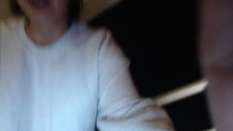 Snapshot of vandalovee chatting on February 26, 4:58 am Babi Alu online show from February 26, 4:58 am