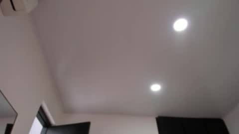 Snapshot of vandalovee chatting on October 12, 12:15 pm Babi Alu online show from October 12, 12:15 pm