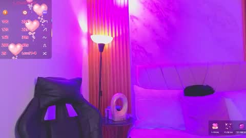 vane_coral online show from February 5, 11:37 am