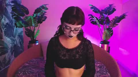 Vane online show from March 7, 2:03 pm