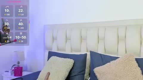 V A N E  online show from September 12, 11:37 pm