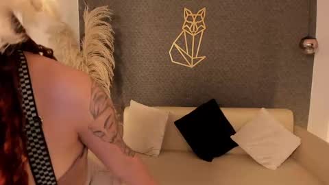 Snapshot of vane_vixen chatting on October 27, 6:01 pm vane_vixen online show from October 27, 6:01 pm