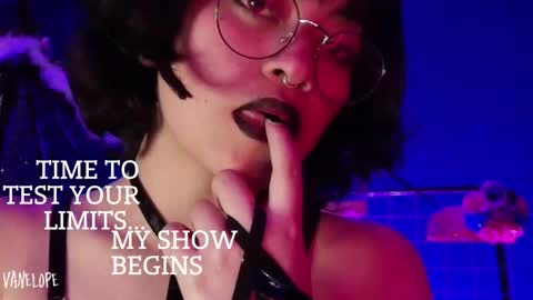 Vanelope online show from October 21, 7:03 pm