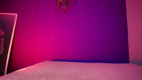 Vanelope online show from November 20, 7:13 pm