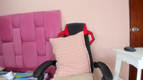 vaness_dior online show from January 6, 9:54 pm