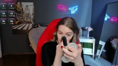 Snapshot of vanessa__lui chatting on April 28, 12:32 pm Vanessa online show from April 28, 12:32 pm
