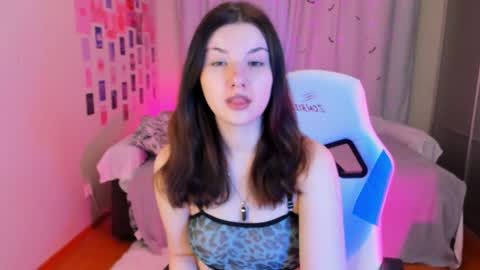 Snapshot of vanessa_brills chatting on January 28, 12:57 am Vanessa online show from January 28, 12:57 am